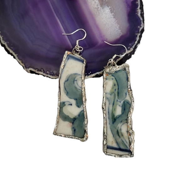 Broken China Abstract Silver Plated Earrings Upcycled Jewelry - Picture 4 of 4